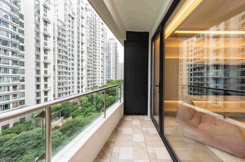 Housing image — Balcony