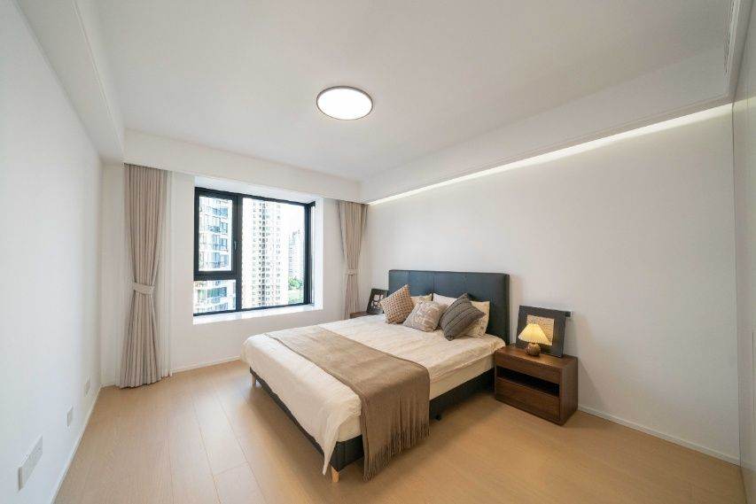 Housing image — Bedroom