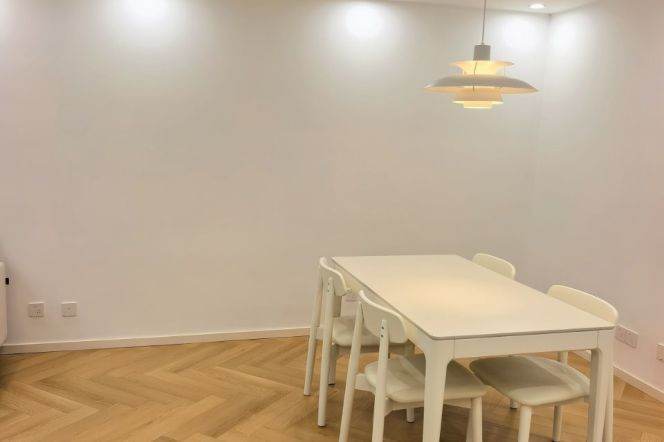 3BR Apartment near West Yan'An Rd Metro
