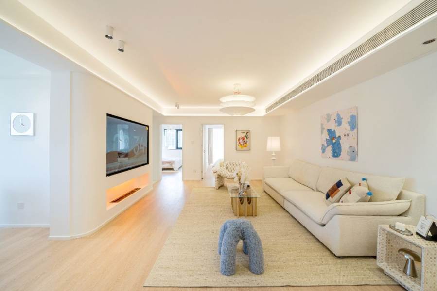 Housing image — Living Room