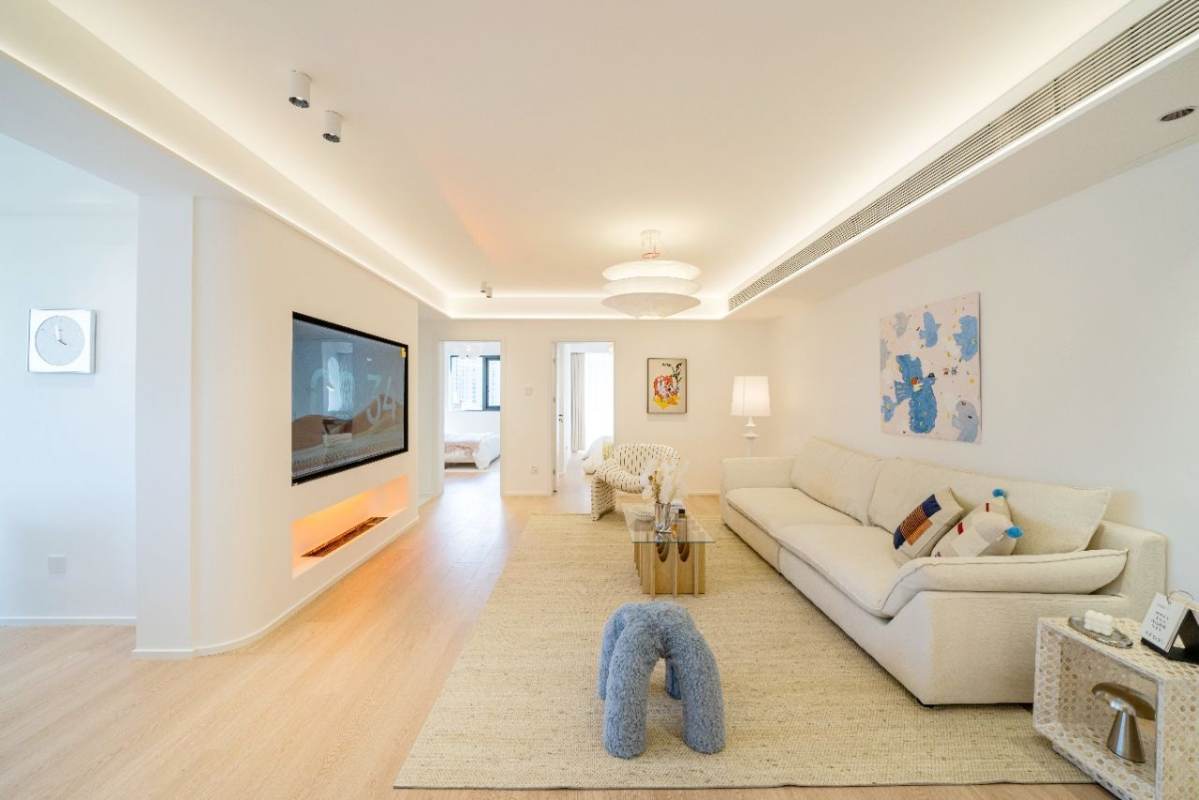 Housing image — Living Room