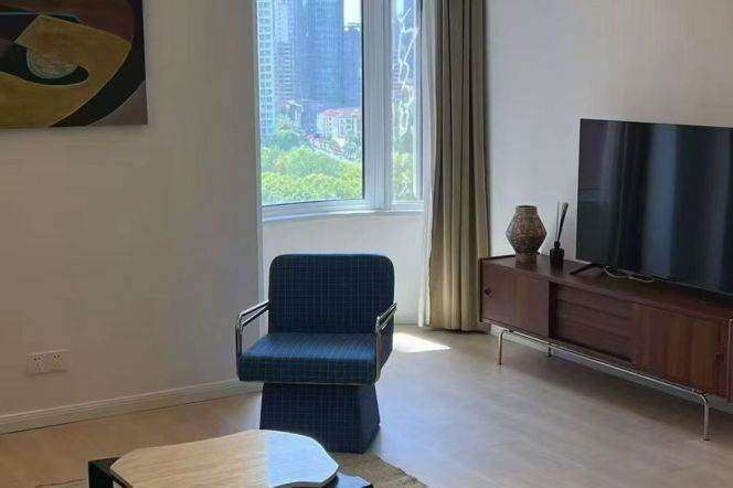 2BR Apartment in Jing'an