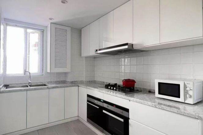 2BR Apartment in Jing'an
