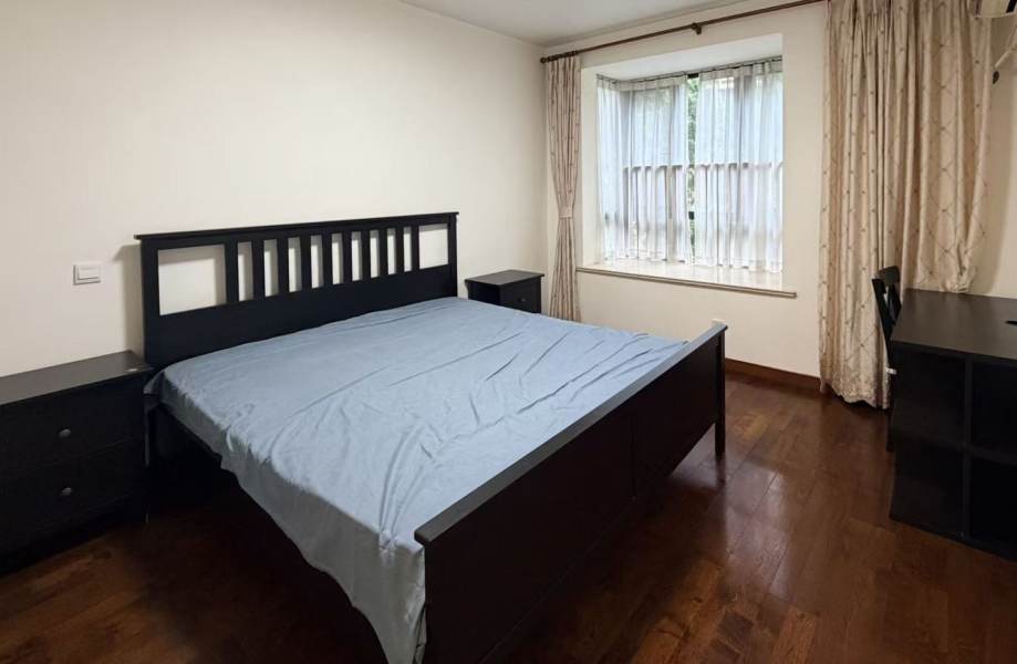 Housing image — Bedroom