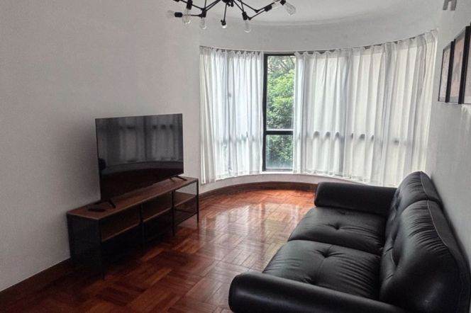 2BR Apartment at Shanghai Grand Plaza (Compound)