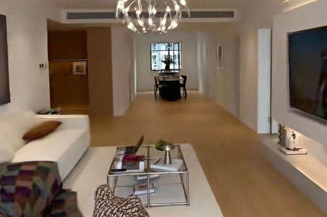 Spacious 2BR Apartment near Qufu Rd Metro with Floor-to-Ceiling Windows (L1/L8/L12)