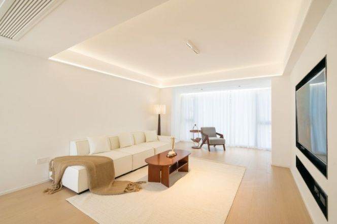 Spacious 2BR Apartment at Brilliant City (L3/L4)