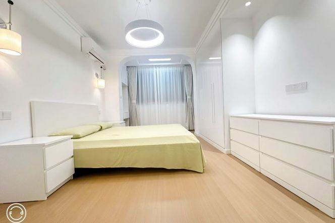 2BR Apartment in Gubei