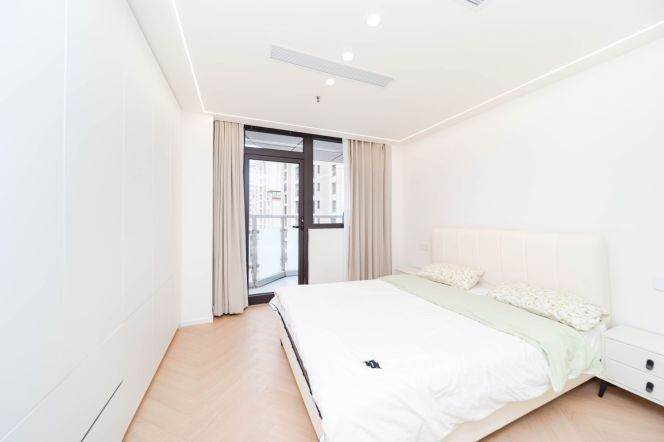 1BR Apartment in Laoximen (L8/L10/L14)