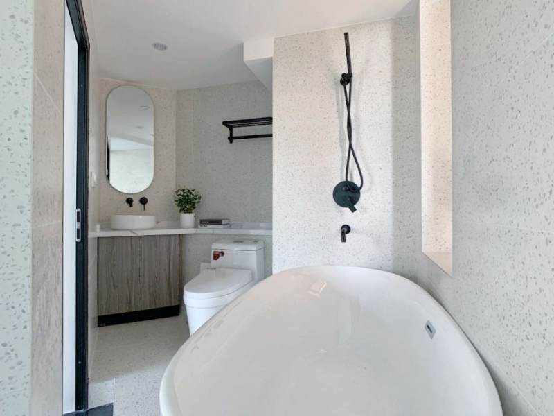 Housing image — Bathroom