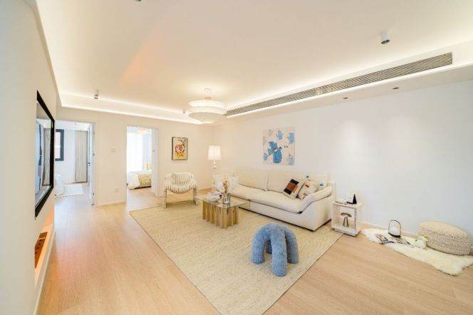 2BR Apartment near Zhongshan Park (L2/L11)