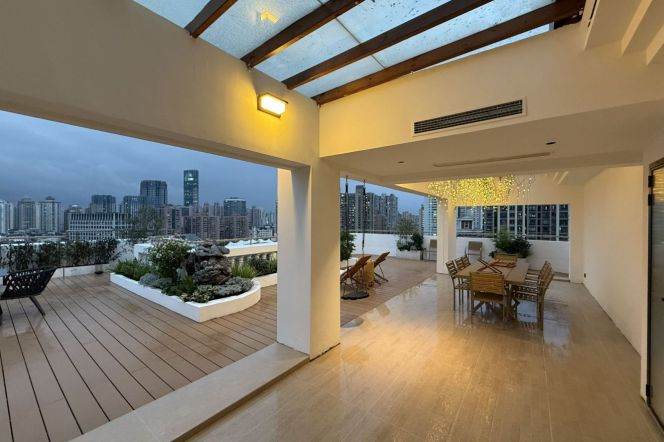 High-Floor Spacious 3BR Apartment in Old Xuhui (L9/L12)