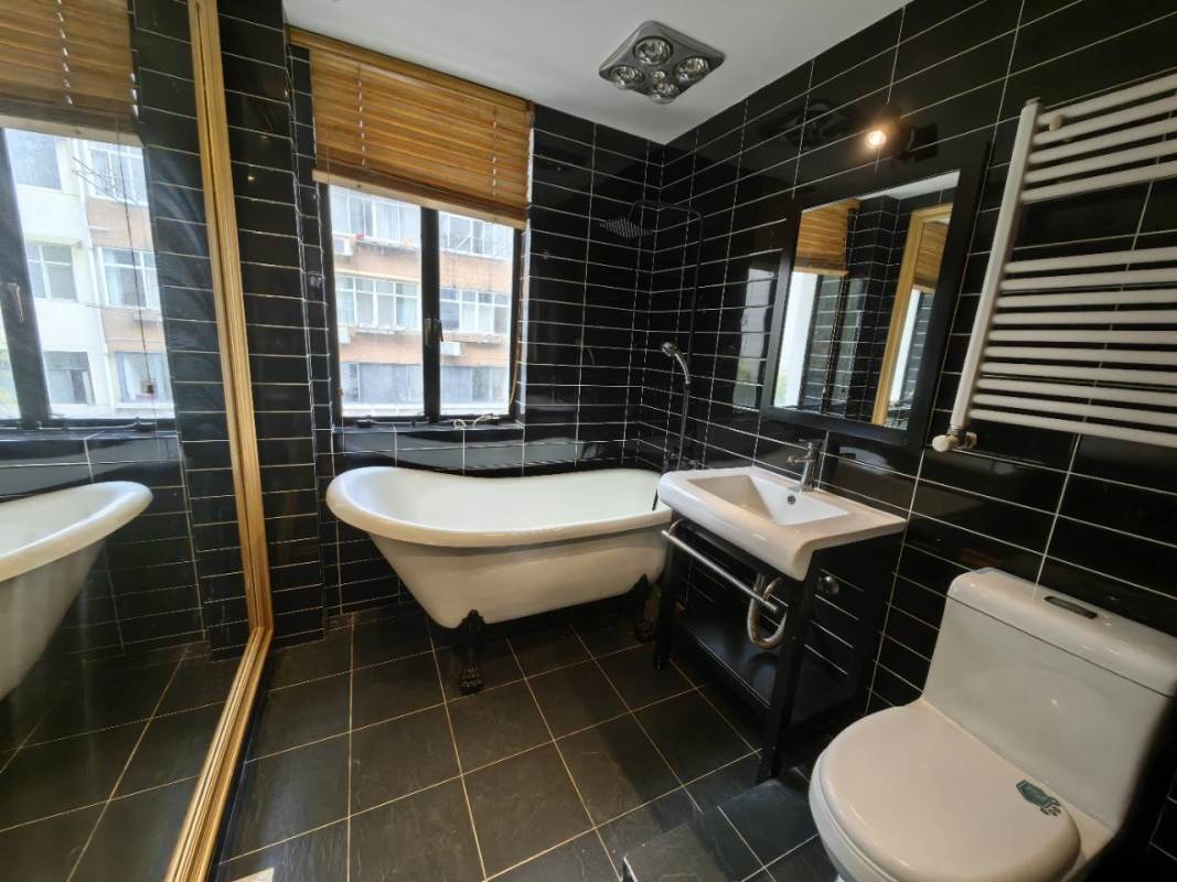 Housing image — Bathroom