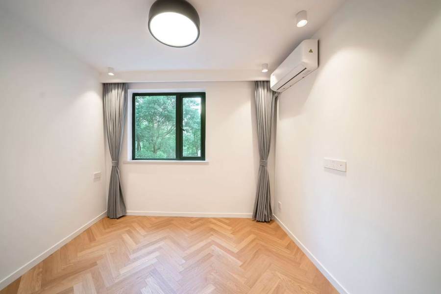 Housing image — Bedroom