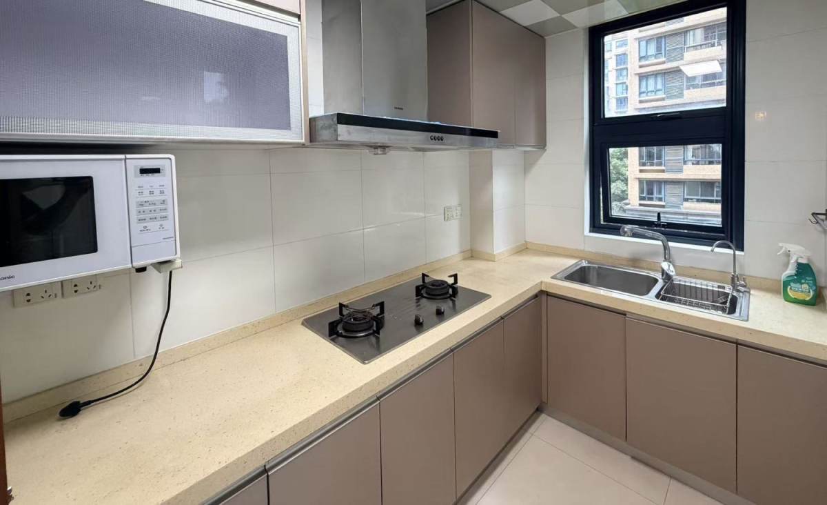 Housing image — Kitchen