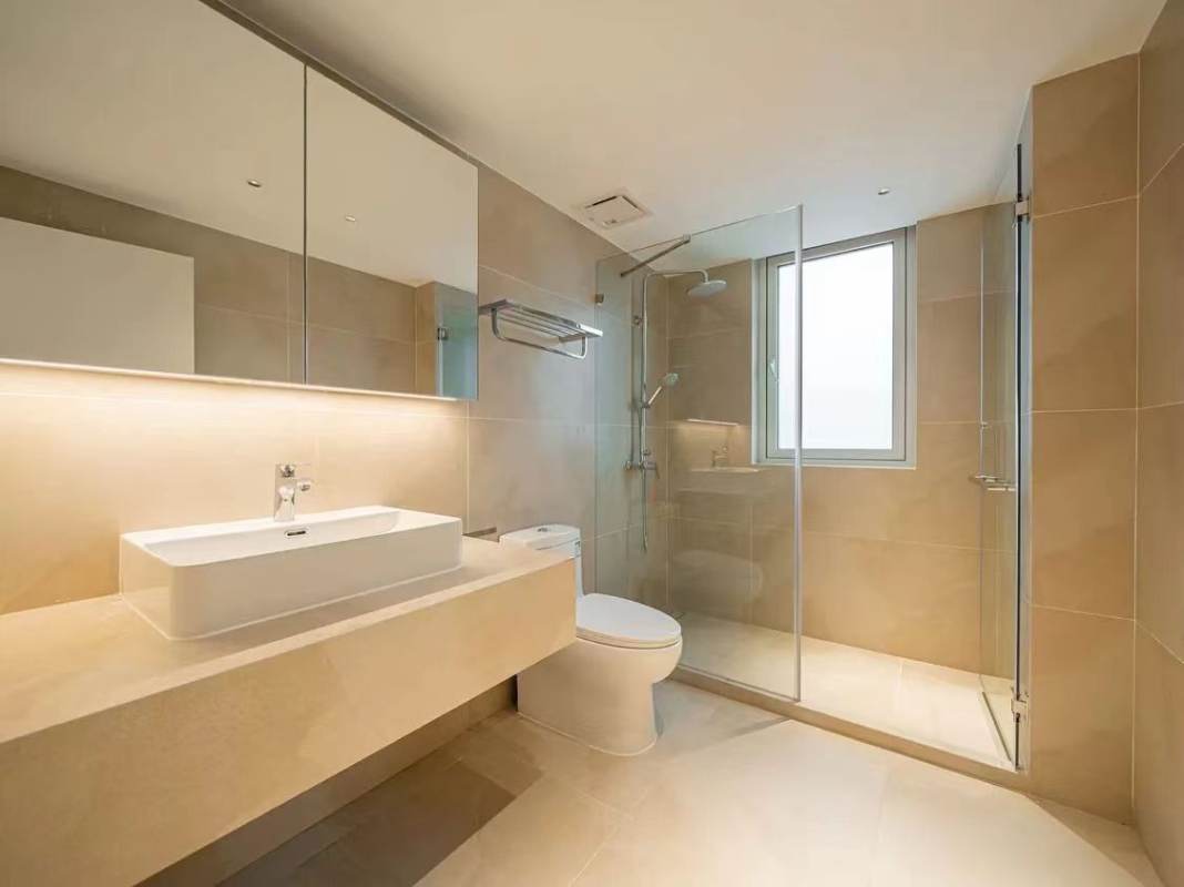 Housing image — Bathroom