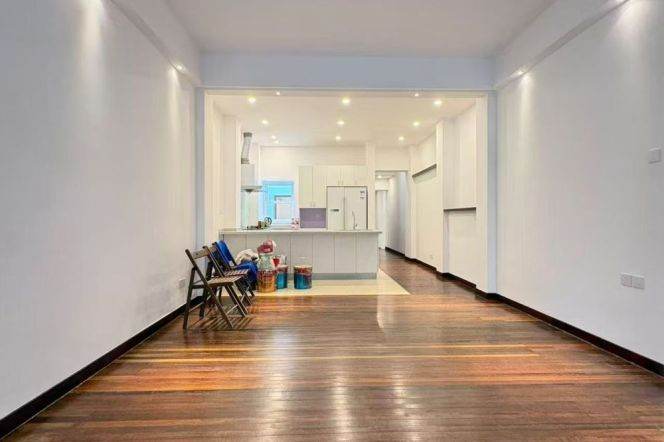 4BR Lane House in Xujiahui with Terrace (L1/L9/L11)
