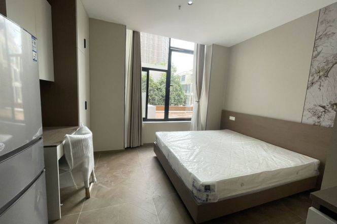 1BR Apartment near Shanghai Jiao Tong University with Terrace