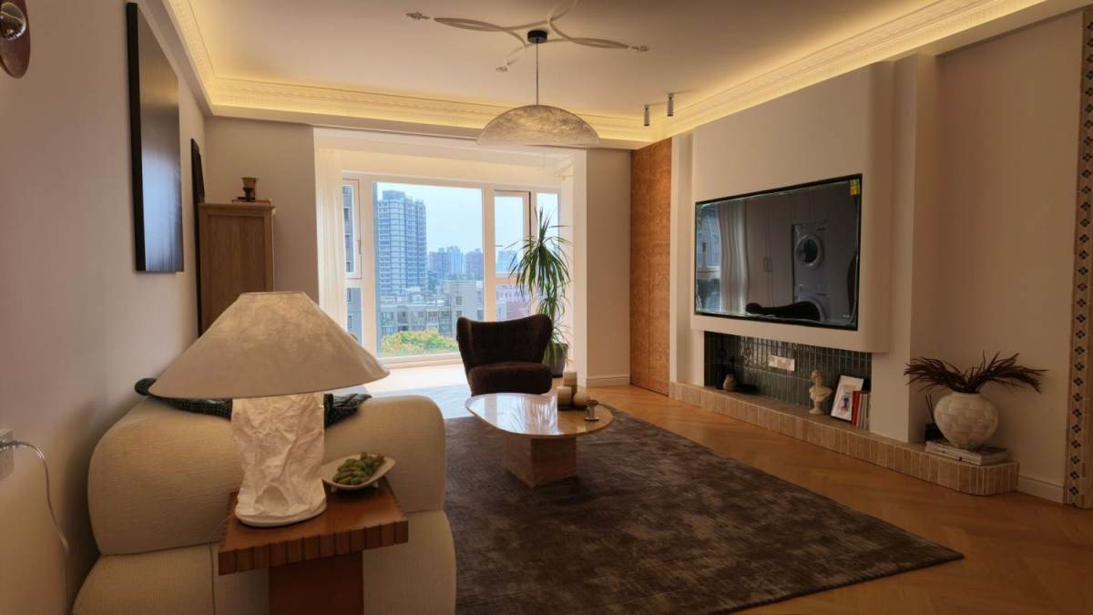 Housing image — Living Room