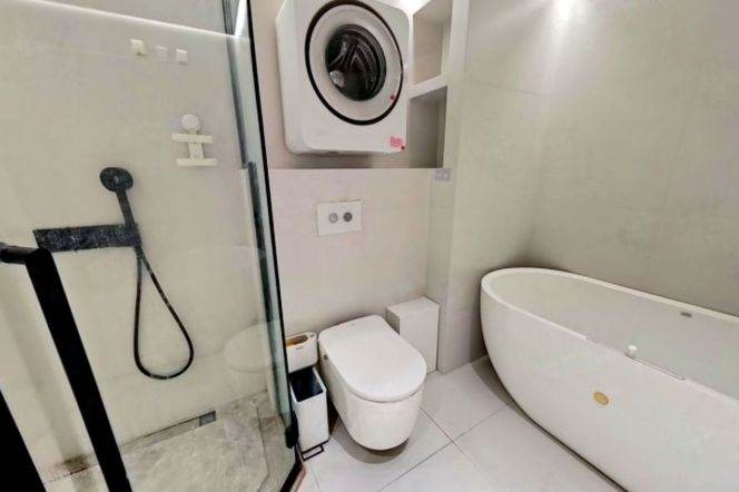 High-Ceiling 3BR Apartment near Columbia Circle with Green View