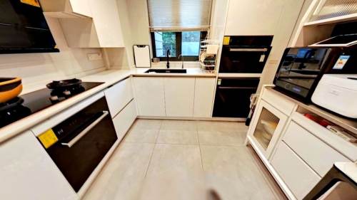 Housing image — Kitchen