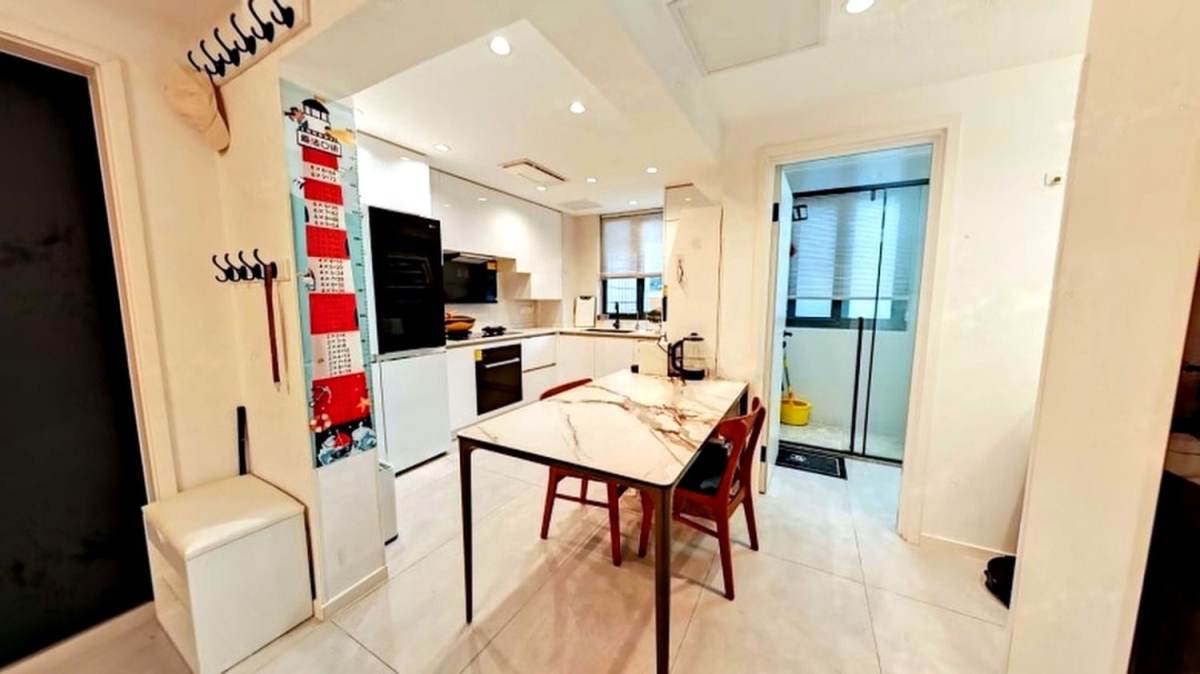 Housing image — Kitchen