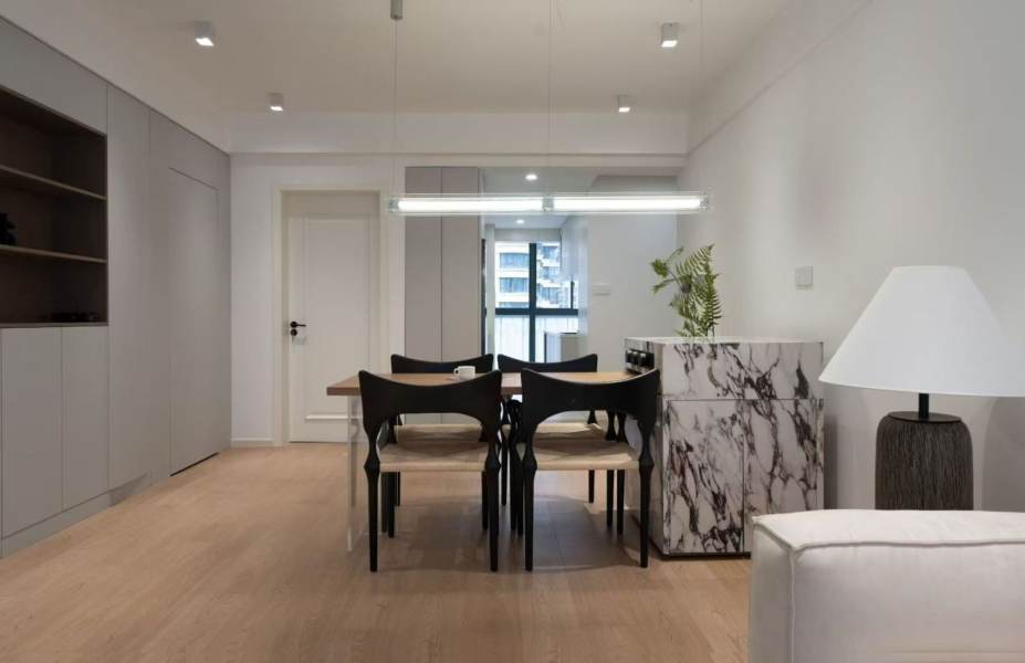 Housing image — Dining Area