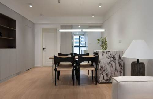 Housing image — Dining Area