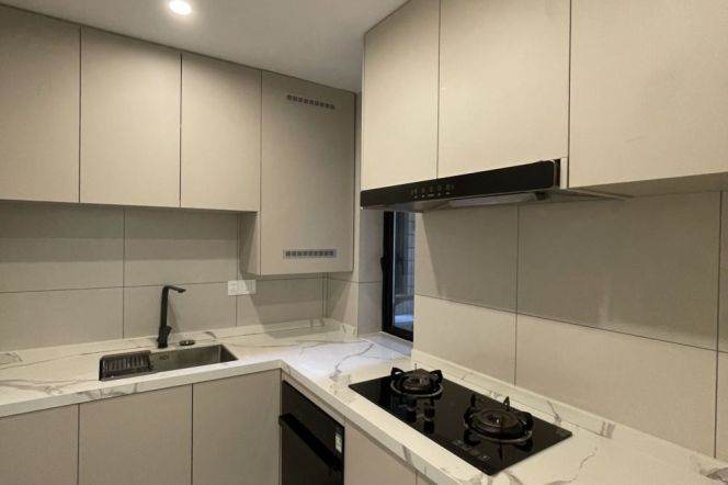 2BR Apartment in Jing'an