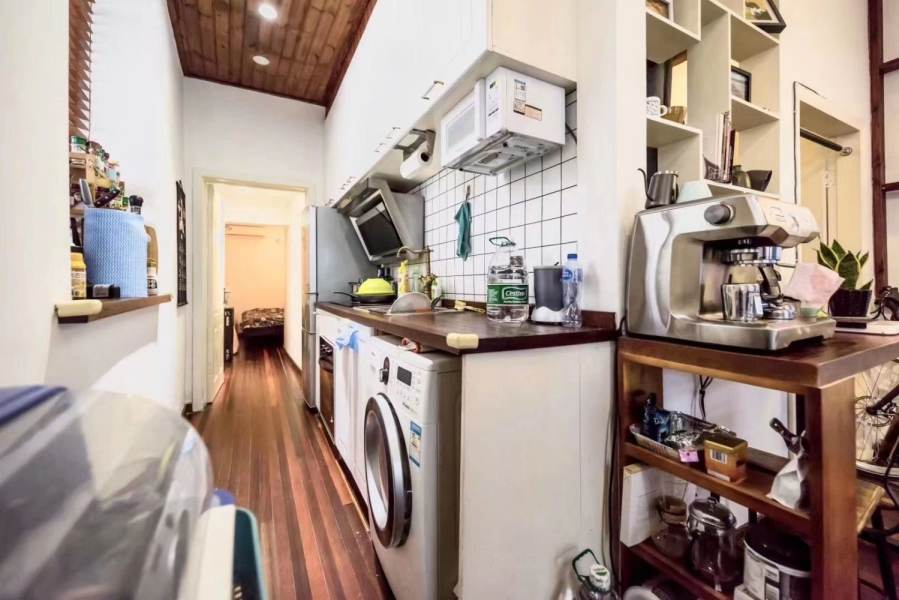 Housing image — Kitchen