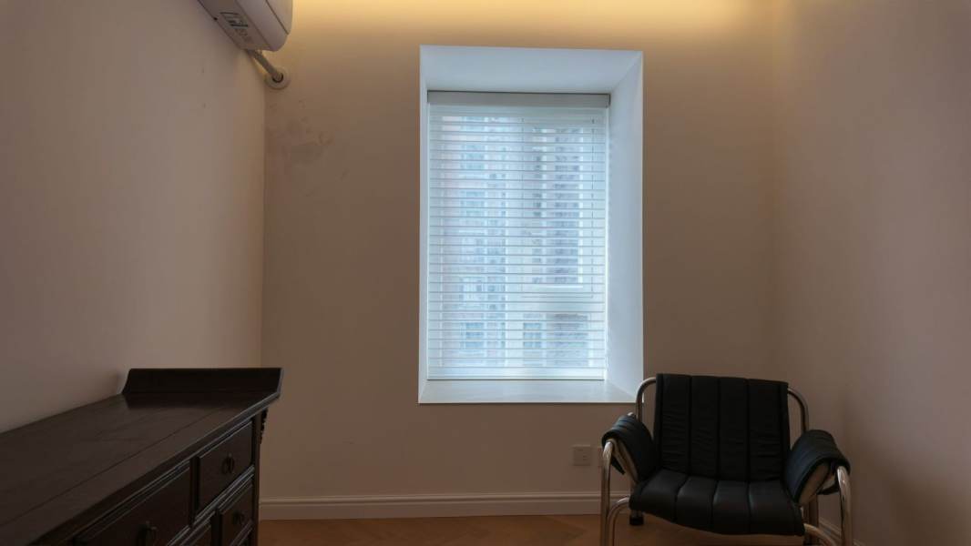 Housing image — Bedroom
