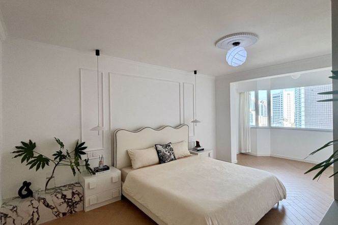 High-Floor 2BR Apartment near Jiashan Rd Metro (L9)