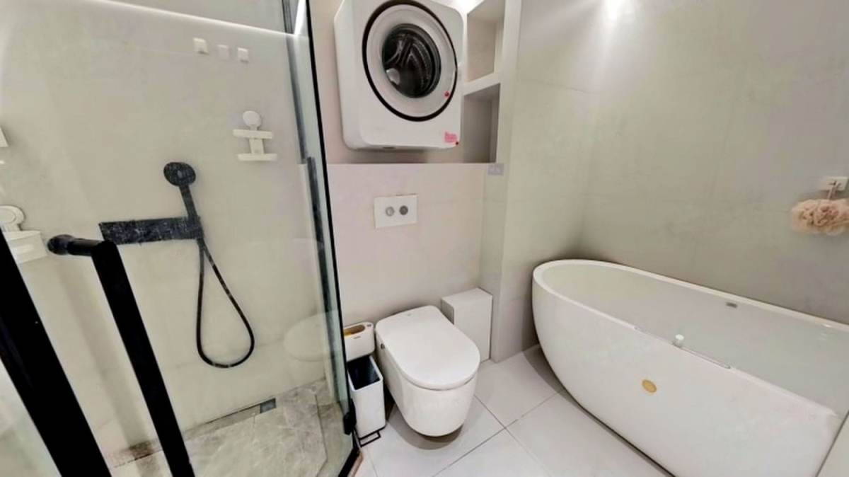 Housing image — Bathroom