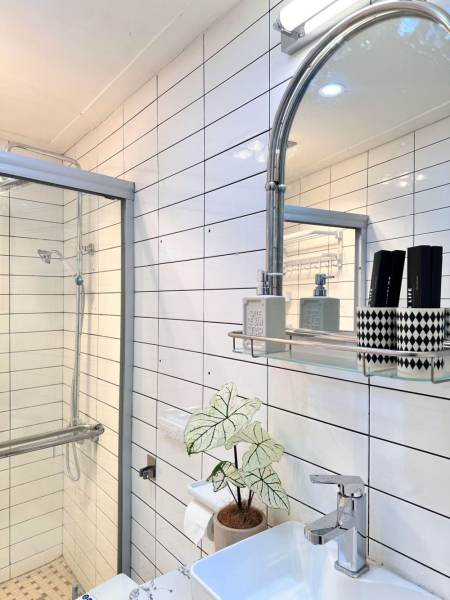 Housing image — Bathroom