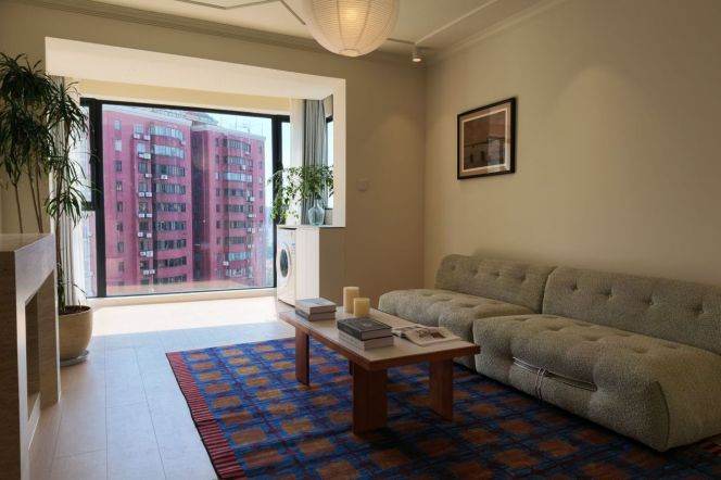 Spacious 2BR Apartment in Jing'an