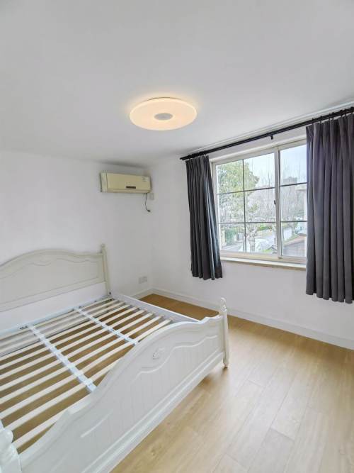 Housing image — Bedroom