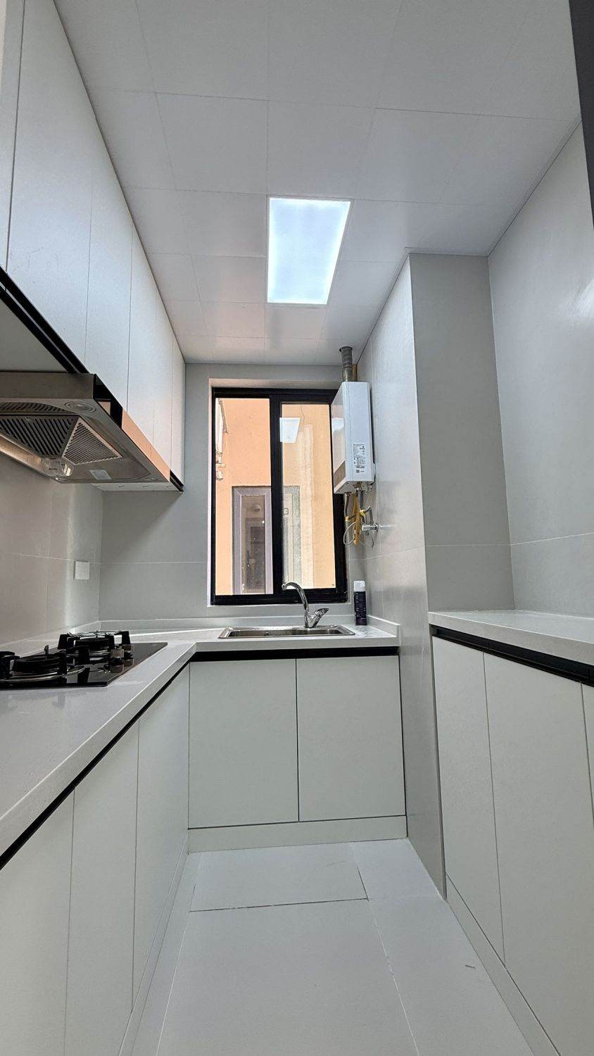 Housing image — Kitchen