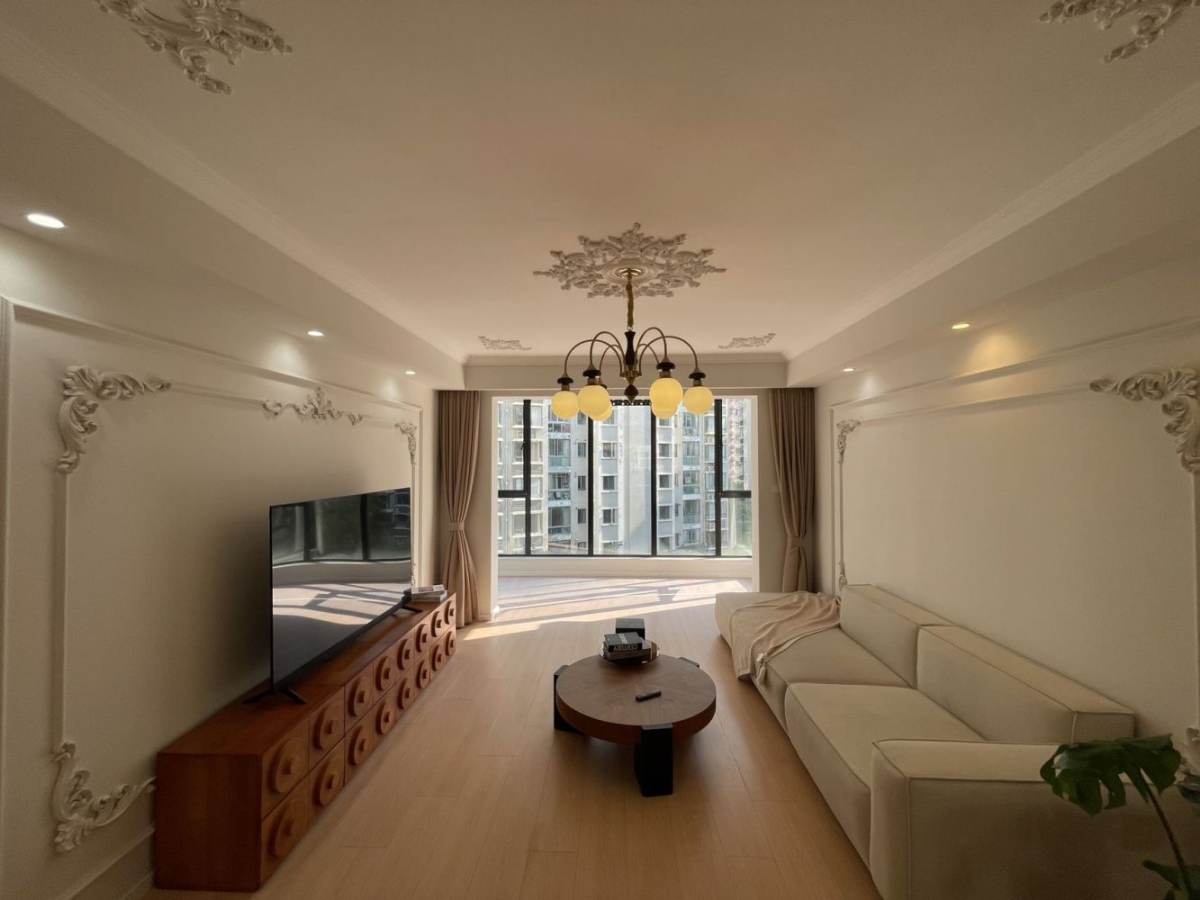 Housing image — Living Room