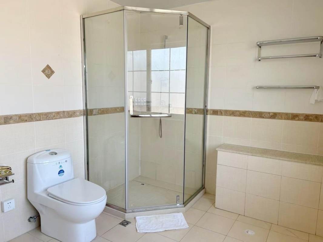 Housing image — Bathroom