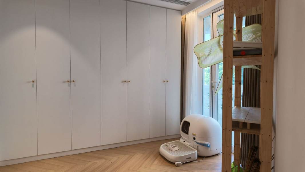 Housing image — Bedroom