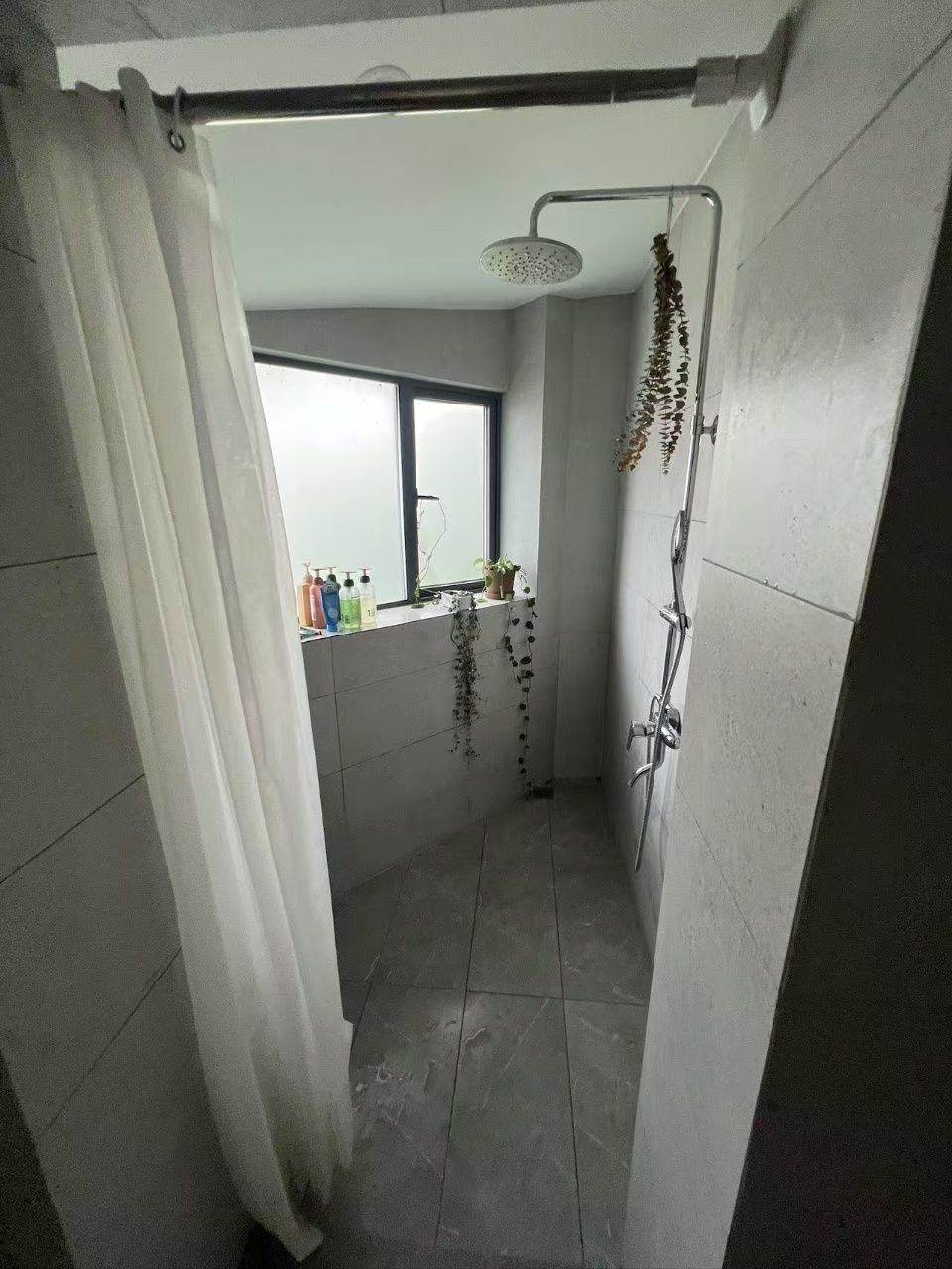 Housing image — Bathroom