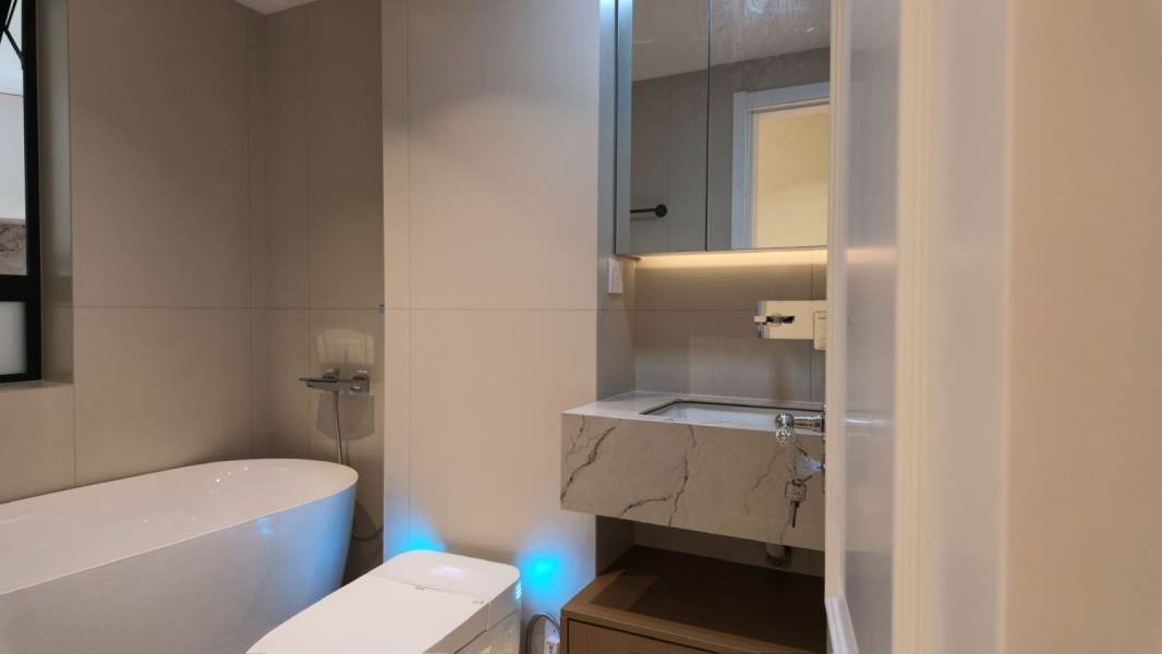 Housing image — Bathroom