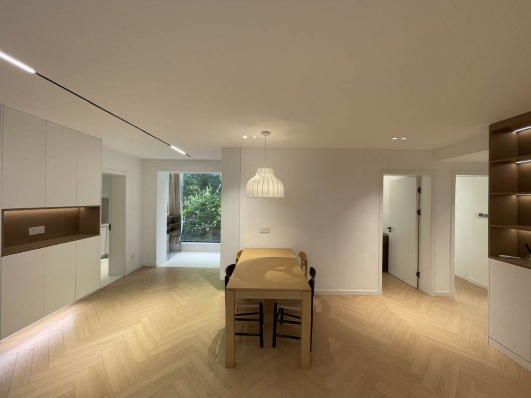 Housing image — Living Room