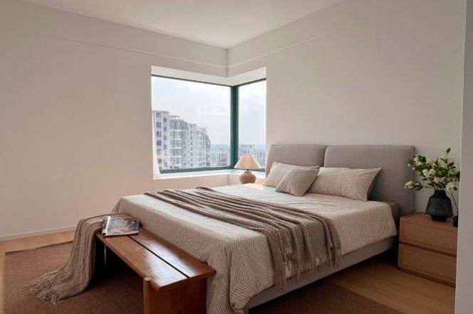 3BR Apartment in Gubei with Outstanding View (L2)