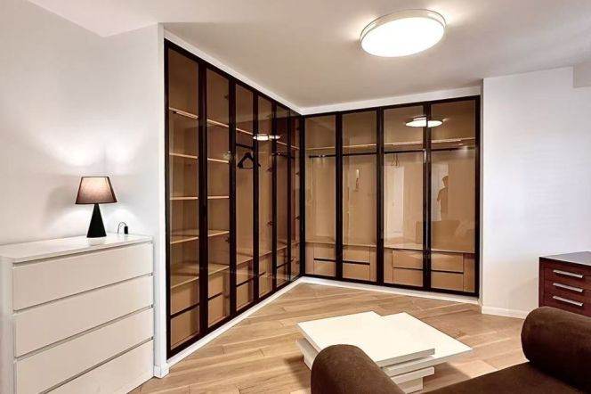 Spacious 3BR Apartment in Old Xuhui (L10/L11)
