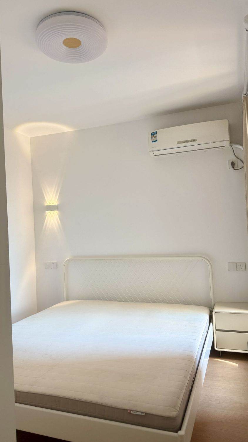 Housing image — Bedroom