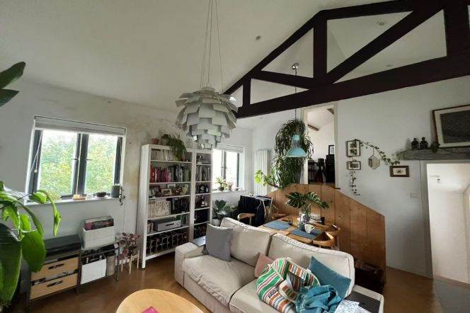 2BR Lane House near South Huangpi Road Metro with Green View (L1/L13/L14)