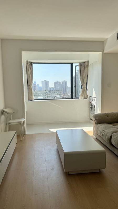 Housing image — Living Room
