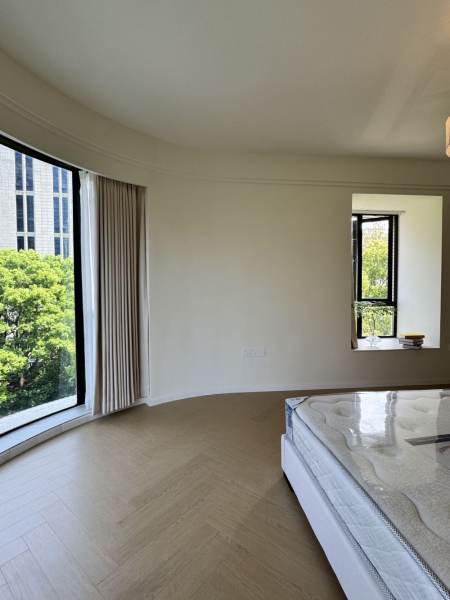 Housing image — Bedroom