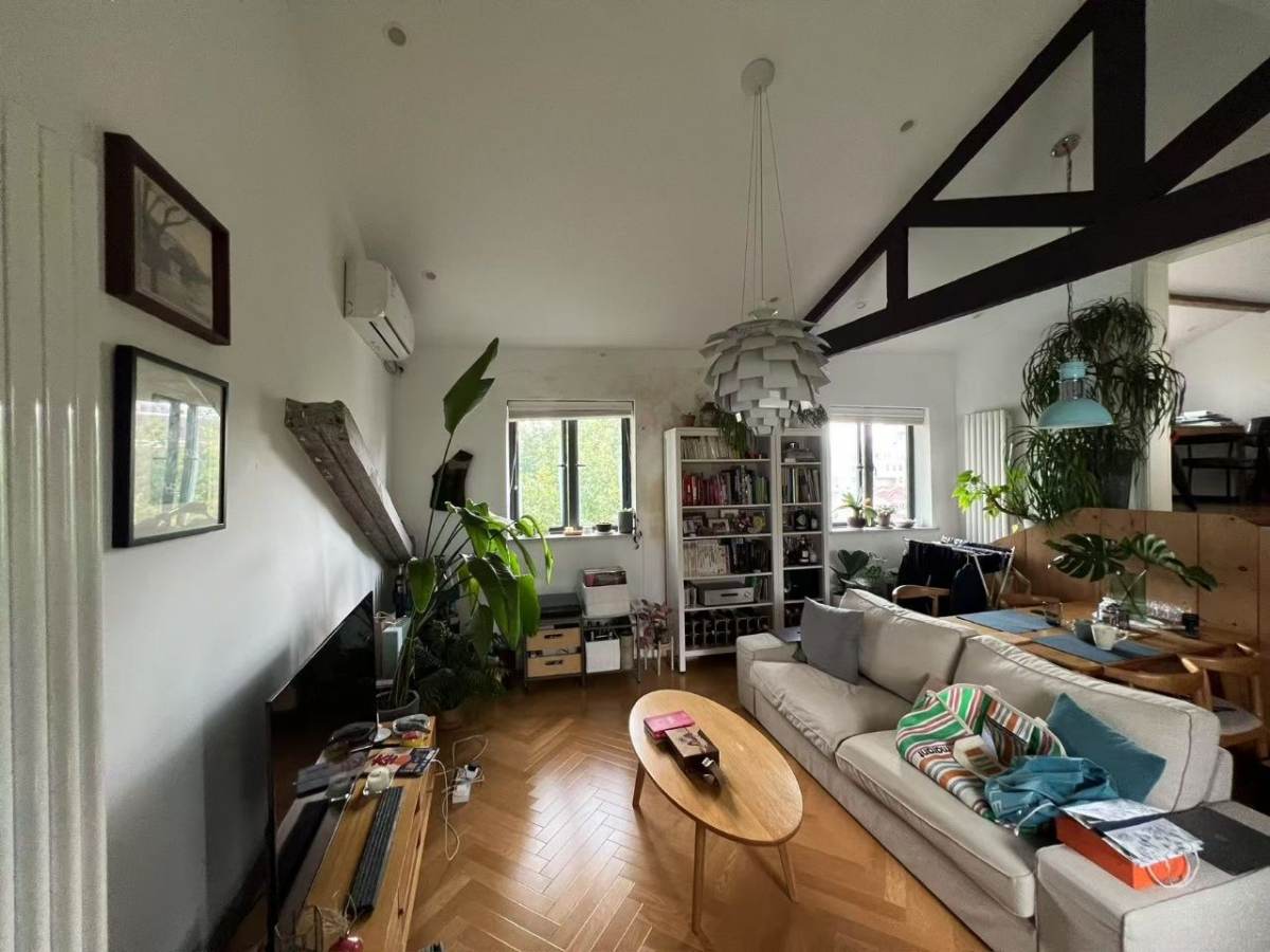 Housing image — Living Room
